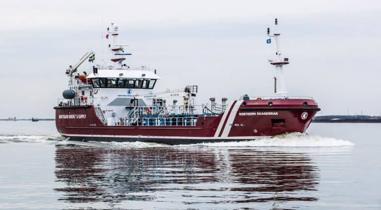 Service ship to be converted to hybrid operation – saves 680 tonnes of carbon dioxide
