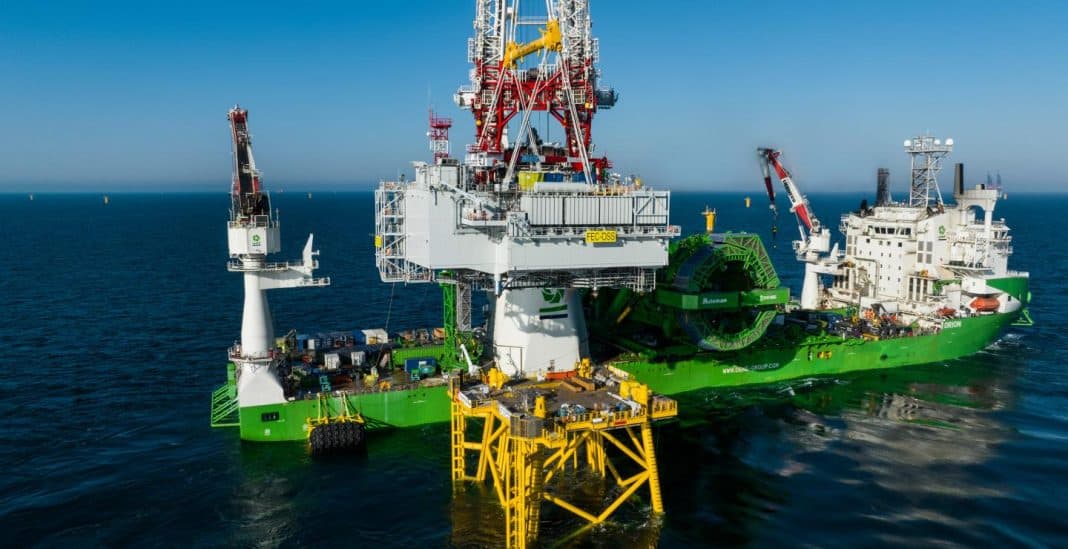 DEME’s next-generation vessel ‘Orion’ successfully installs the Fécamp offshore substation jacket and topside-©Kloet-2