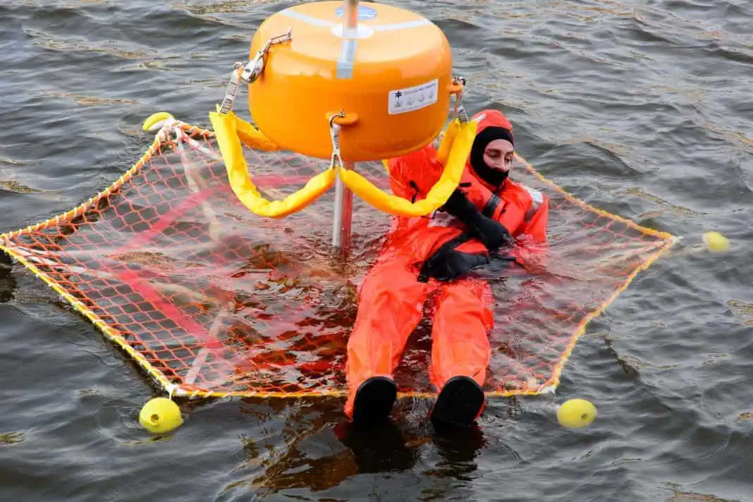 Rescue operation of the Rescue Star under heavy weather conditions