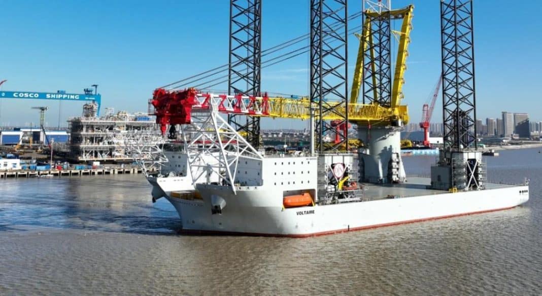 Jack-Up Vessel Voltaire leaves Cosco Shipping 2