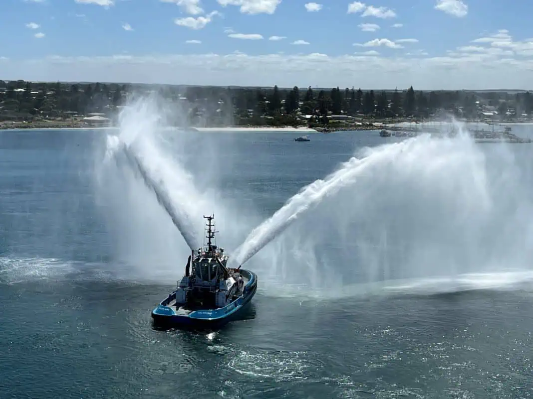 State-of-the-art tug arrives in Esperance to boost port operations with three generations of Mackenzie Marine and Towage family on board