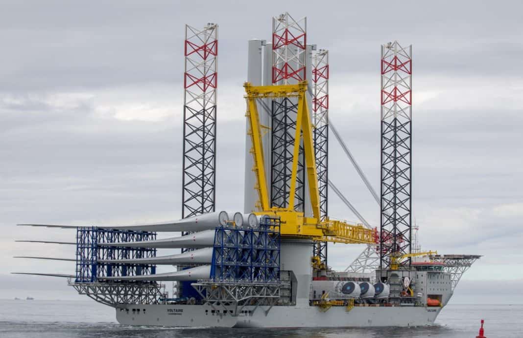 voltaire - The campaign to install the first of 277 turbines at the world’s largest offshore wind farm is underway,