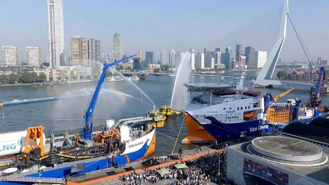 an Oord’s brand-new cable laying vessel Calypso was christened in Rotterdam during a festive ceremony. The Calypso is equipped with the latest sustainable technologies and will be a key strategic addition to Van Oord’s offshore wind fleet.