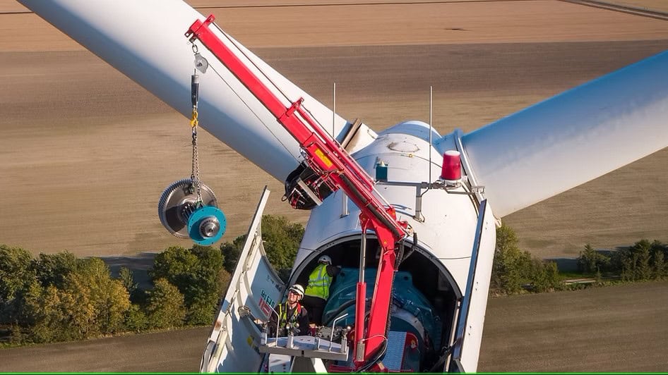 Special Projects Our engineers will work closely with you to design a crane that not only meets your specific requirements, but also includes all the optional features and accessories you need to get the job done right. Contact us today to learn more.