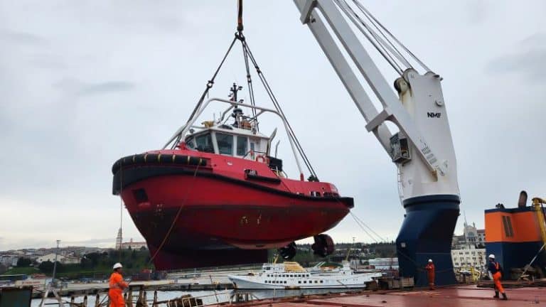 Sanmar has delivered a compact RAscal 1500 ASD tug designed for high performance at a competitive cost to new customer CCI Bayonne Pays Basque,