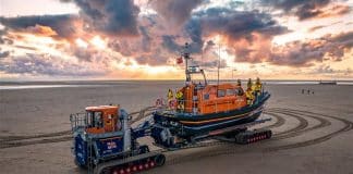 Scania UK and the RNLI join forces to become partners