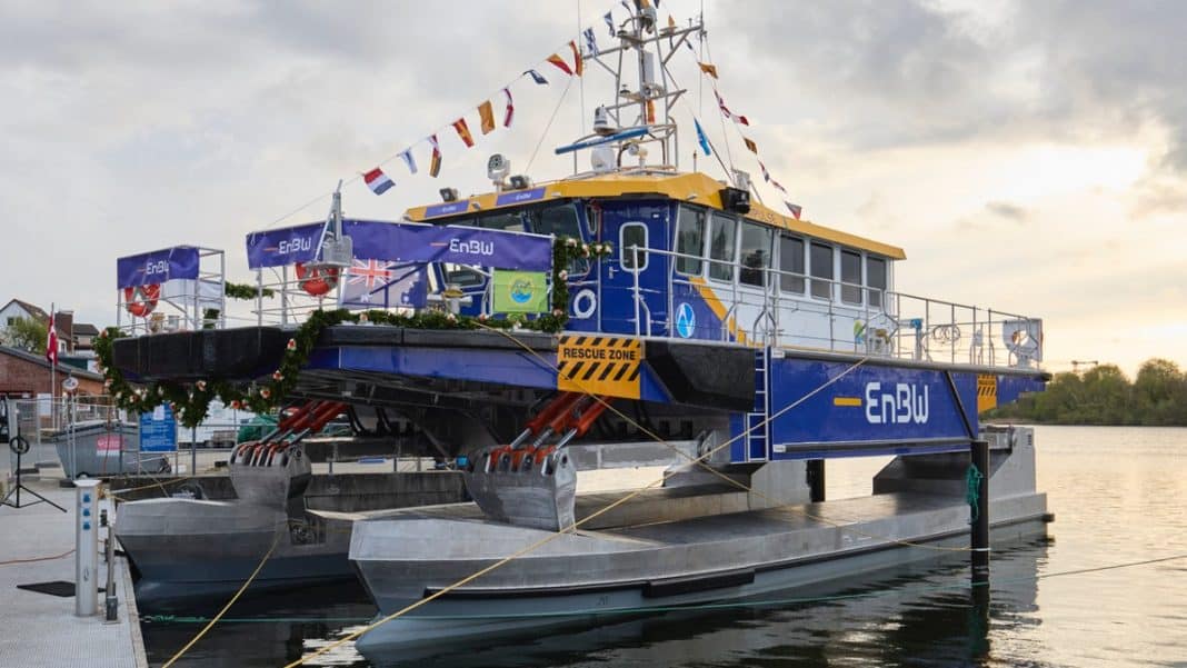 Comfortable access to the offshore wind farm: EnBW and Wallaby Boats christen a new kind of suspension crew transfer vessel