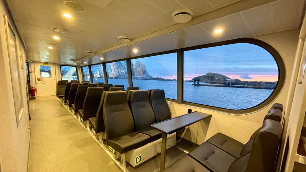 There are large window surfaces that contribute to a bright and light interior with a good view for everyone on board.