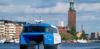 The world's first electric hydrofoil ferry has begun its service. Candela P-12 "Nova" sets out to eliminate emissions from Stockholm's public transport while halving commute times.