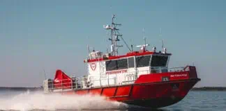 MOLABO, the leading manufacturer of 48-volt high-performance drives, proudly presents its latest success story: The Finnish shipyard Kewatec recently delivered a groundbreaking firefighting and rescue boat to the City of Kiel Fire Department equipped with an advanced hybrid waterjet propulsion system utilizing MOLABO's Aries i50 electric motors.