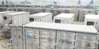 The Port of Amsterdam is pleased to announce the successful completion of a pilot project involving the use of moveable battery containers to provide shore power at the Steinweg Beatrix Terminal. This innovative solution allowed vessels from the Cargow shipping company to connect to shore power, reducing emissions and contributing to the port's sustainability goals.