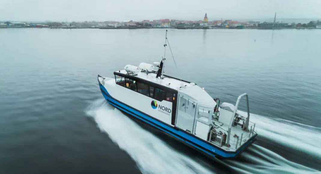 Tuco Marine announce the successful delivery of a new ProZero 15m Research Workboat to Nord University in Norway. The vessel was officially handed over following extensive testing at the Tuco - ProZero Workboats facility, with Skipper Morten Krogstad representing the university and Tuco Marine Co-owner Jakob Frost managing the delivery.