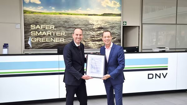 AiP Certificate Award Ceremony AiP Certificate Award Ceremony Left Eric Tigelaar, Department Manager of Commercial Marine Department, Yanmar Europe; Right Olaf Drews, Head of Engines & Pressurized Equipment, DNV Maritime