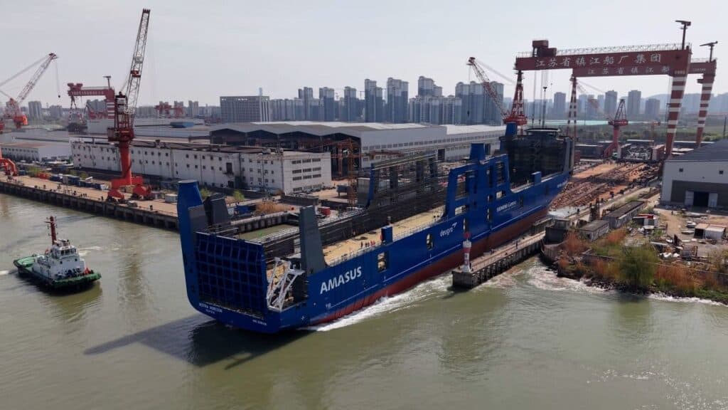 the launch of its sister vessel, the Rotra Horizon, at Zhenjiang Shipyard in China.