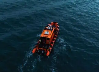 For maritime personnel operating high-speed vessels, crew transfer vessels, and small working boats, whole body vibrations (WBV) are more than just an uncomfortable part of the job, they represent a significant occupational hazard with both immediate and long-term health implications. These vibrations, transmitted through the hull, deck, seat, or floor to the crew, can lead to chronic health issues, reduced performance, and compromised safety at sea.