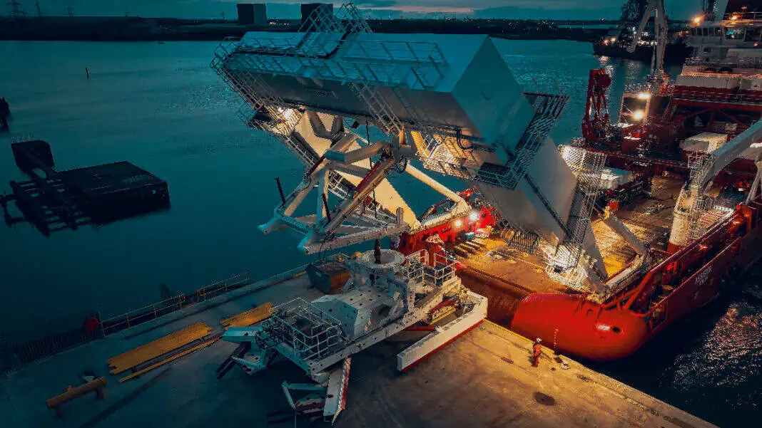 Harlyn, an engineering-led transportation company, announce the safe and successful completion of mobilisation works for the JD Assister vessel, equipped with the advanced Helix Robotics Solutions i-Plough spread, at the Port of Blyth. The operation was executed to the highest quality and safety standards.
