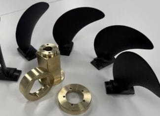Teignbridge Propellers have enhanced their Clamp on Blade (CoB) propellers with a carbon fibre blade option.