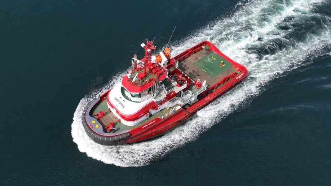 Turkish shipbuilder UZMAR has delivered the RAmpage 4100BB-H Hybrid Offshore Tug BUBE POWER to Buksér og Berging AS, one of Norway’s most established maritime service providers. The vessel was officially handed over during a ceremony at the UZMAR Shipyard, marking another milestone in the delivery of next-generation hybrid tug technology.