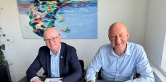 Henrik Mortensen, Director of Johnson Controls International Marine and Navy and VIKING Life-Saving Equipment William Gielen, Global Service Director