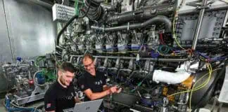 Rolls-Royce has achieved a major milestone in sustainable marine propulsion, successfully testing the world’s first high-speed 100 percent methanol marine engine at its Friedrichshafen facility. The breakthrough, delivered in partnership with the meOHmare research consortium, supports the transition toward climate-neutral shipping.