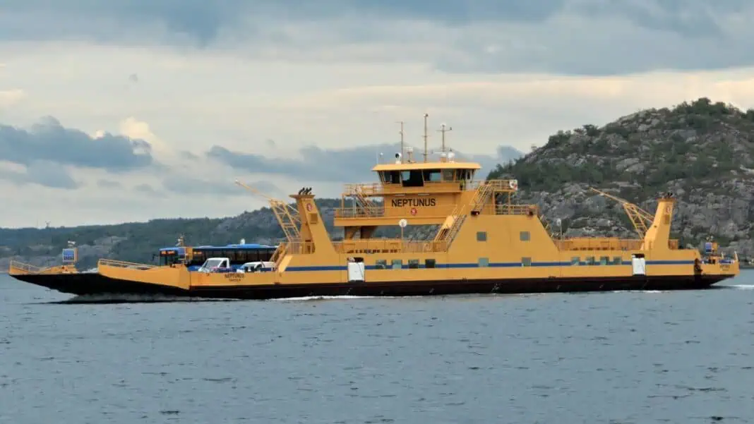 Trafikverket, a division of the Swedish Transport Administration responsible for operating Sweden’s state-owned road ferries and Stockholms Reparationsvarv (Stockholm Shipyard) have selected Zeabuz, specialist in intelligent navigation solutions to the maritime industry and Metstech, an electrical and automation integrator, to provide advanced automation and energy management systems for the conversion of the road ferry Neptunus to battery-hybrid operation.