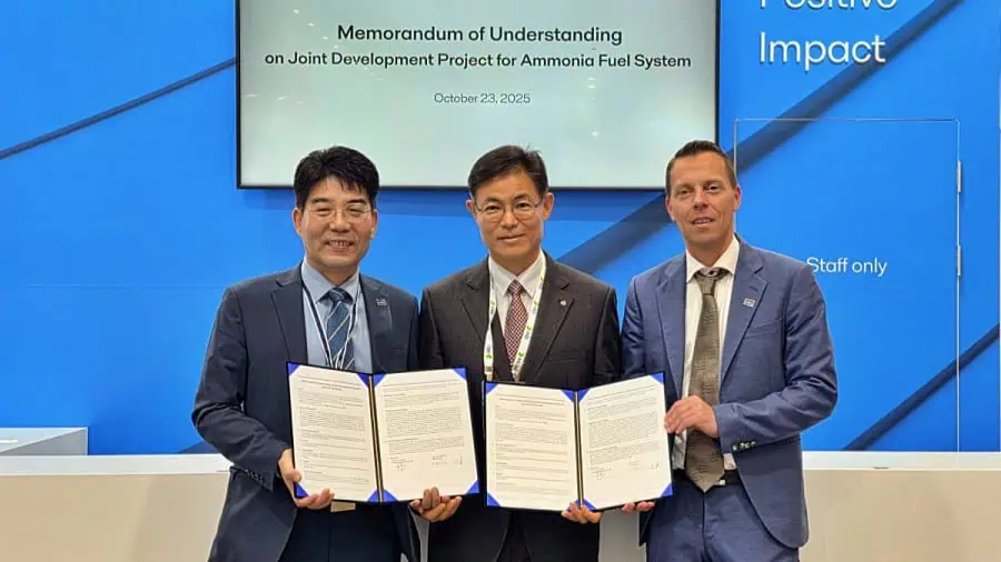 
Signing of MOU at Kormarine; L-R Young-Gu Choi, MD NEA Alfa Laval, Chang-Keun Lee, CEO of Hanwha Ocean Ecotech and Peter Sahlen, Head of Fuel Supply System, Alfa Laval