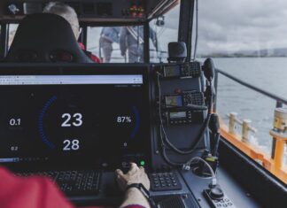 Hefring Marine, Iceland’s leading provider of intelligent maritime analytics, and SEA.AI, a pioneer in AI-powered maritime vision systems, announce a new partnership to integrate state-of-the-art collision avoidance technology with advanced vessel operations intelligence.
