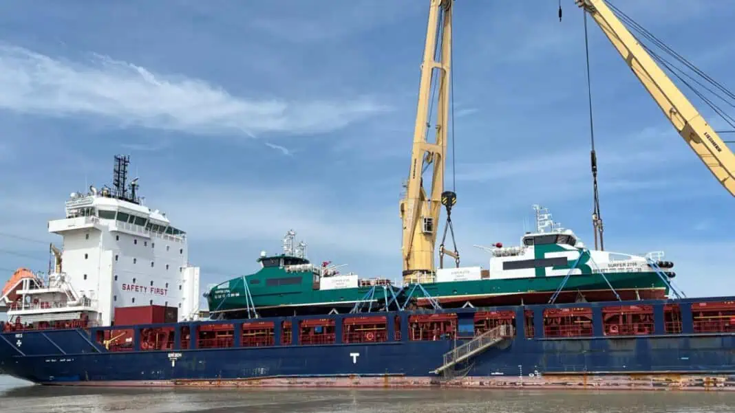 PIRIOU is pleased to announce the successful delivery—completed one month ahead of schedule—of six new 27-metre “Surfer” fast crew boats. Two vessels have been delivered to BOURBON for operations in West Africa, while four have been handed over to Bourbon Interoil Nigeria Limited.