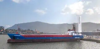 bound4blue and Amasus Shipping Second eSAIL® Installation bound4blue, a developer of wind-assisted propulsion systems and Amasus Shipping have successfully completed the installation of a 22-metre eSAIL® on the general cargo vessel Fluvius Tavy at Astander Shipyard in Santander, Spain.