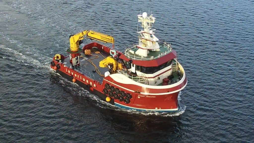 Inverlussa Marine Services, one of Scotland's leading workboat operators, has taken delivery of a 25-metre hybrid aquaculture support vessel, 'Naomi Jennifer'. Designed by Macduff Ship Design and constructed by Macduff Shipyards, further strengthening its capabilities in the aquaculture support sector.