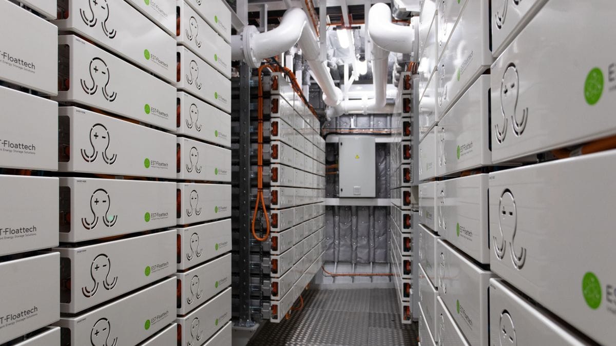 EST-Floattech has announced the successful delivery and commissioning of its maritime battery systems aboard three new vessels built by Baltic Workboats for the Port of Klaipėda, including the fully electric waste tanker RASA and two electric-hybrid pilot boats.