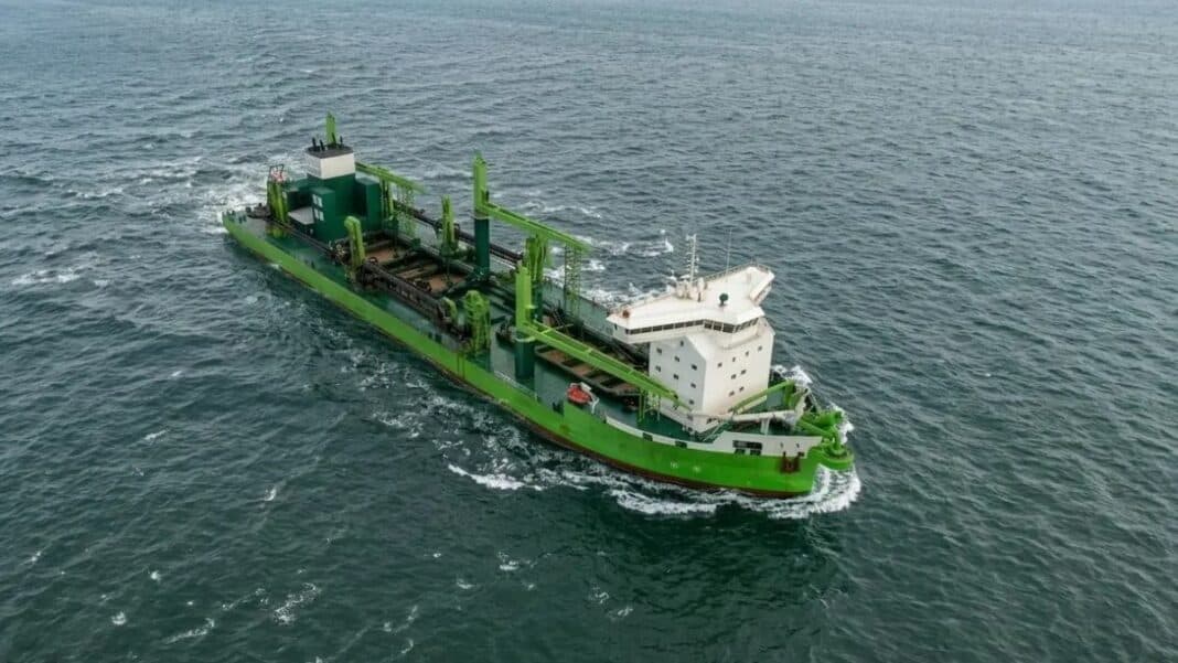 DEME has selected Dutch naval architecture specialist Vuyk Engineering to support the design of its newly announced 22,000m³ shallow-draught trailing suction hopper dredger (TSHD), reinforcing a long-standing partnership between the two companies.
