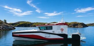 Norwegian shipbuilder Skarsvåg Boats has reached a significant milestone with the delivery of Fosna Neptune, the largest vessel ever constructed by the company.