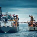 Horizon Gangway Certified for Floating-to-Floating Transfers MacGregor has secured DNV certification for its Horizon gangway for floating-to-floating (F2F) personnel transfer, enabling motion-compensated walkway connections between two independently moving vessels.