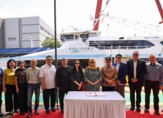 Strategic Marine Delivers ‘Putri Mayang Sari’ Strategic Marine, a specialist aluminium shipbuilder, has marked the naming and delivery of Putri Mayang Sari, the first of three 43-metre passenger catamarans being built for Bintan Resort Ferries (BRF) at the company's Singapore shipyard.