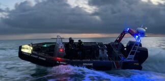 French Customs is operating two Sillinger 820 ALURAID rigid-hulled inflatable boats (RHIBs), powered by twin OXE300 diesel outboard engines supplied by KENT Marine Equipment, the French distributor for OXE Marine.